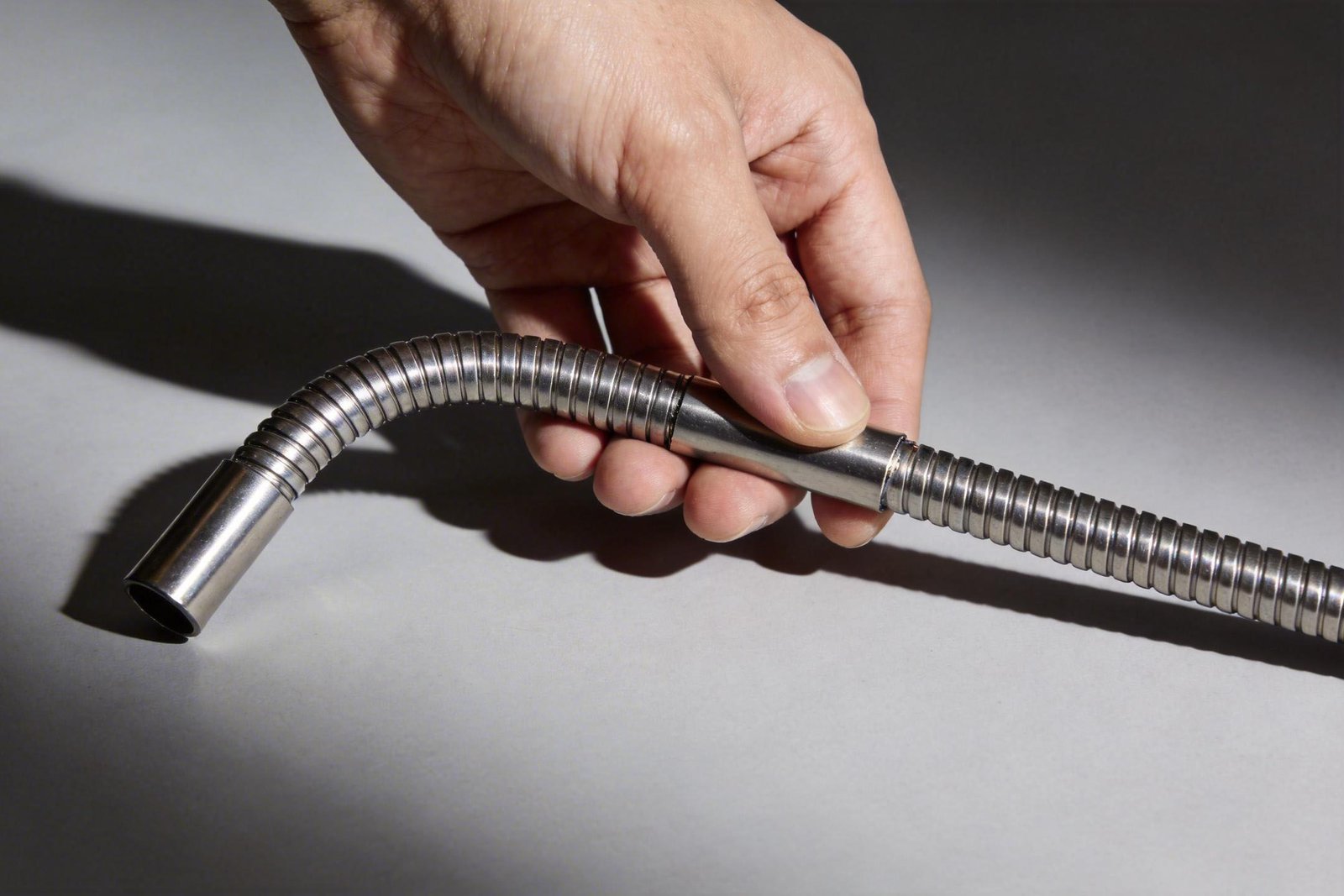 Medical-grade stainless steel flexible gooseneck arm